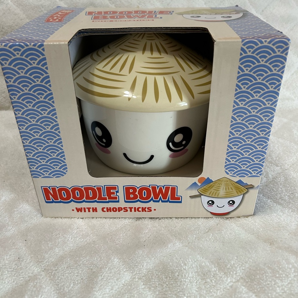 Mad Engine Noodle Bowl with Lid & Chopsticks New In Box